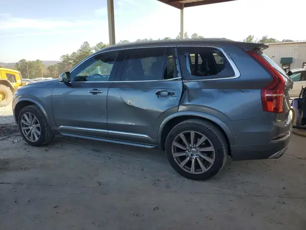 YV4A22PL6J1328574 2018 VOLVO XC90 - Image 2