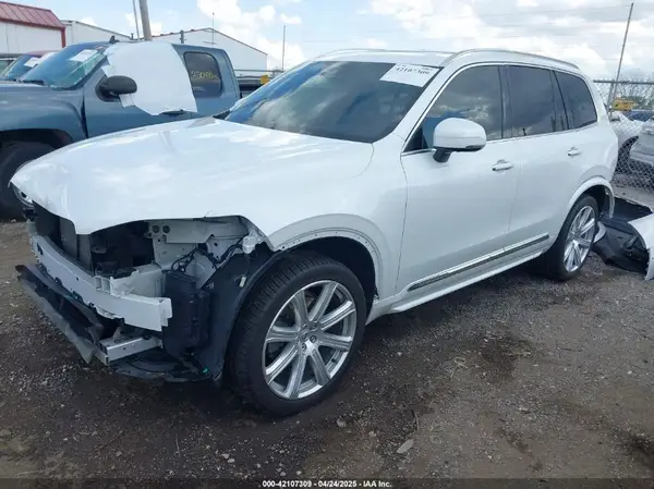 YV4A22PL6J1337355 2018 VOLVO XC90 - Image 2