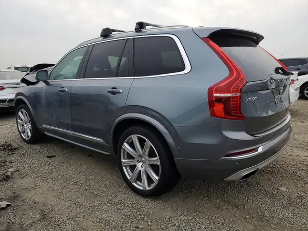 YV4A22PL6J1366984 2018 VOLVO XC90 - Image 2