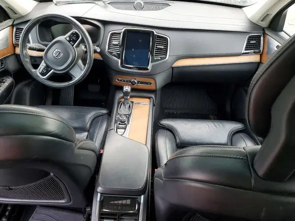 YV4A22PL6J1366984 2018 VOLVO XC90 - Image 8