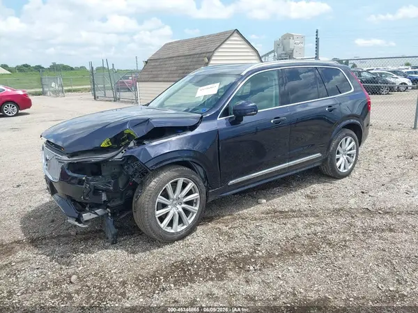 YV4A22PL6K1425906 2019 VOLVO XC90 - Image 2