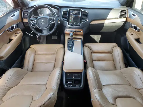 YV4A22PL6K1447453 2019 VOLVO XC90 - Image 8