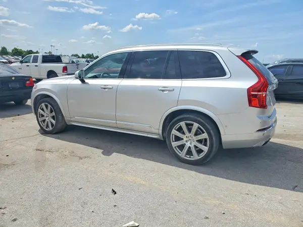YV4A22PL6K1477567 2019 VOLVO XC90 - Image 2