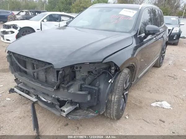 YV4A22PL6K1486555 2019 VOLVO XC90 - Image 2