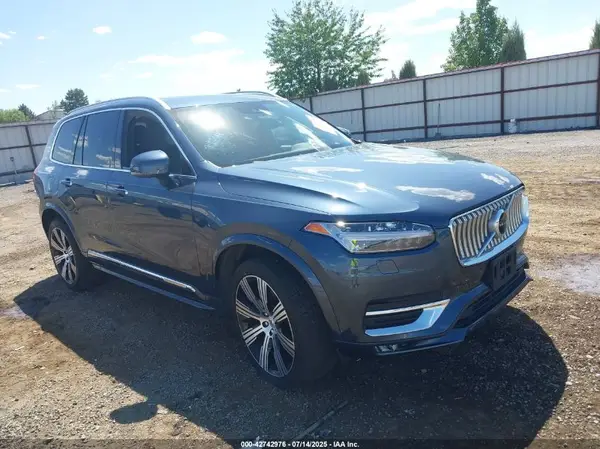 YV4A22PL6L1604979 2020 VOLVO XC90 - Image 1
