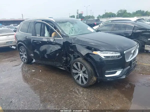 YV4A22PL6L1620227 2020 VOLVO XC90 - Image 1