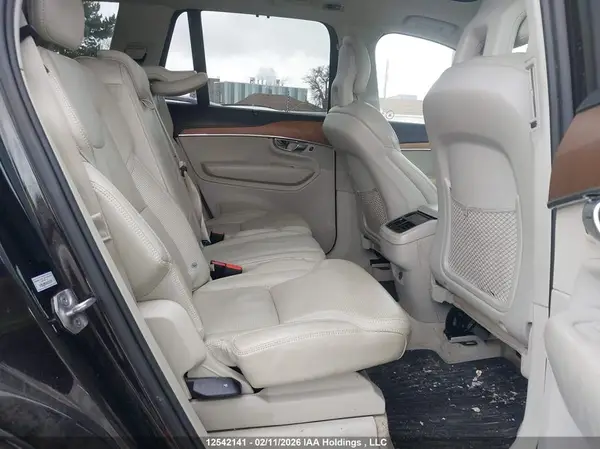 YV4A22PL7G1013520 2016 VOLVO XC90 - Image 8