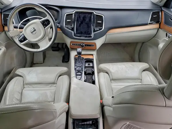 YV4A22PL7G1017177 2016 VOLVO XC90 - Image 8