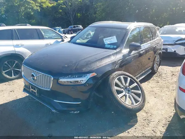 YV4A22PL7G1022279 2016 VOLVO XC90 - Image 2