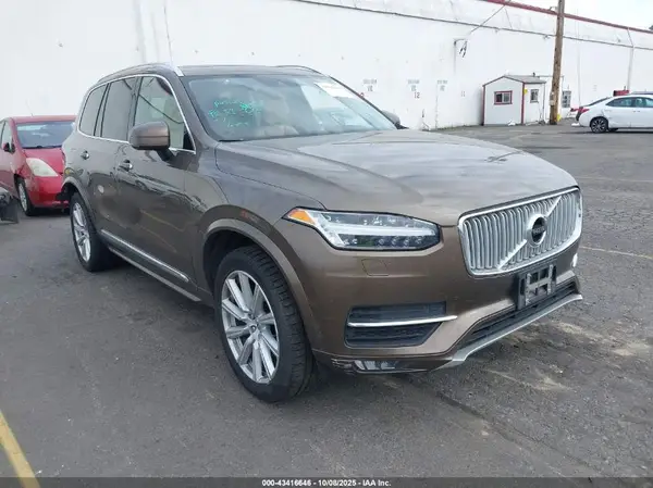 YV4A22PL7G1027501 2016 VOLVO XC90 - Image 1