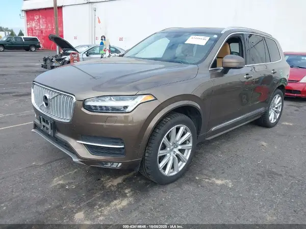 YV4A22PL7G1027501 2016 VOLVO XC90 - Image 2