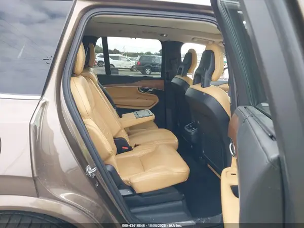 YV4A22PL7G1027501 2016 VOLVO XC90 - Image 8