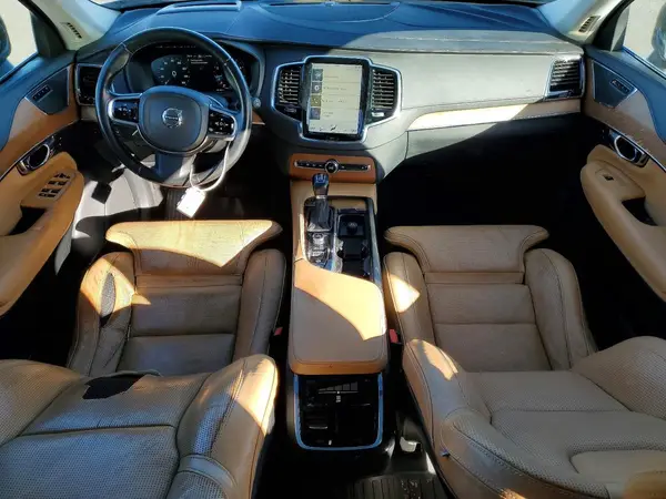YV4A22PL7G1047067 2016 VOLVO XC90 - Image 8
