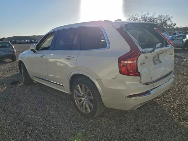 YV4A22PL7G1065634 2016 VOLVO XC90 - Image 2