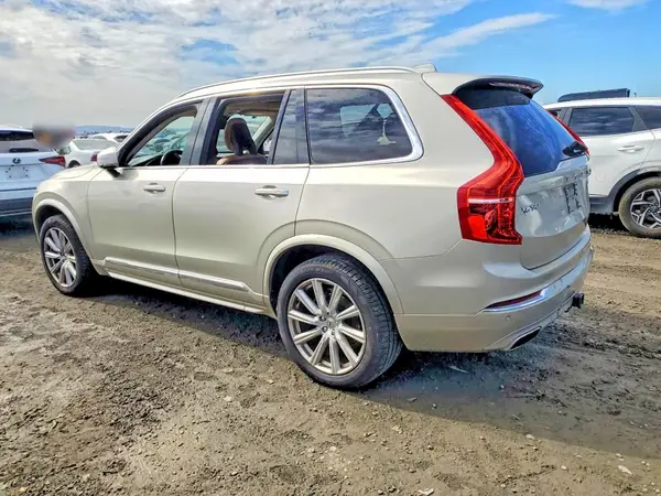 YV4A22PL7G1073782 2016 VOLVO XC90 - Image 2