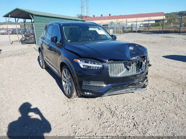 YV4A22PL7H1130886 2017 VOLVO XC90 - Image 1