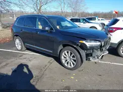 YV4A22PL7H1142570 2017 VOLVO XC90