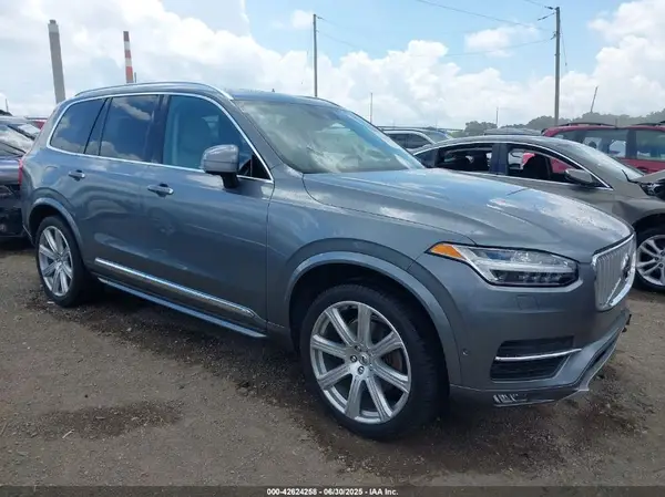 YV4A22PL7H1163936 2017 VOLVO XC90 - Image 1