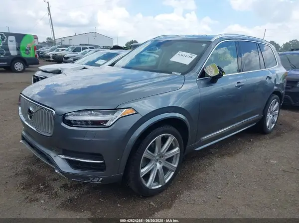 YV4A22PL7H1163936 2017 VOLVO XC90 - Image 2
