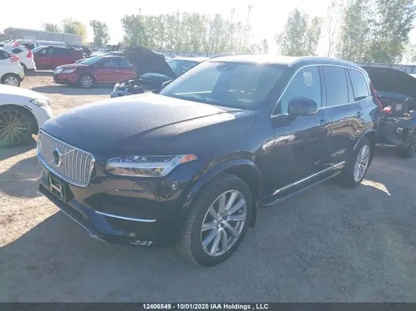 YV4A22PL7H1165783 2017 VOLVO XC90 - Image 2