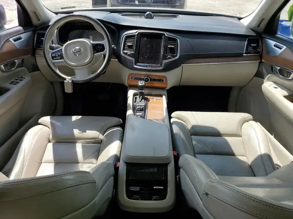 YV4A22PL7H1168389 2017 VOLVO XC90 - Image 8