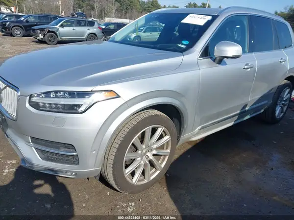 YV4A22PL7H1176721 2017 VOLVO XC90 - Image 2