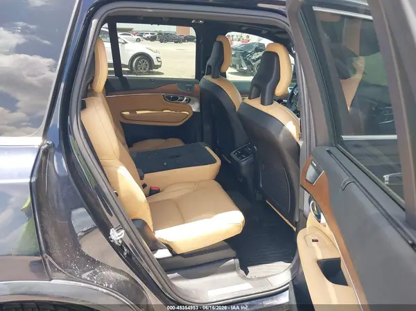 YV4A22PL7H1179120 2017 VOLVO XC90 - Image 8