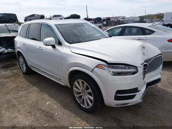 YV4A22PL7H1184141 2017 VOLVO XC90 - Image 1