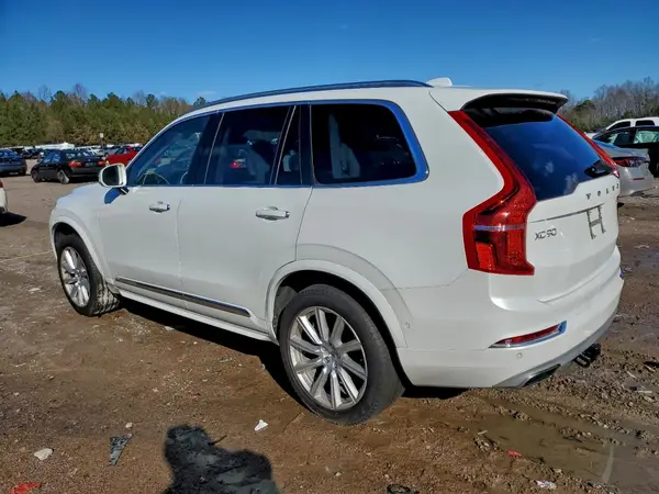YV4A22PL7J1372499 2018 VOLVO XC90 - Image 2