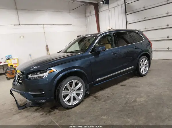 YV4A22PL7J1386340 2018 VOLVO XC90 - Image 2