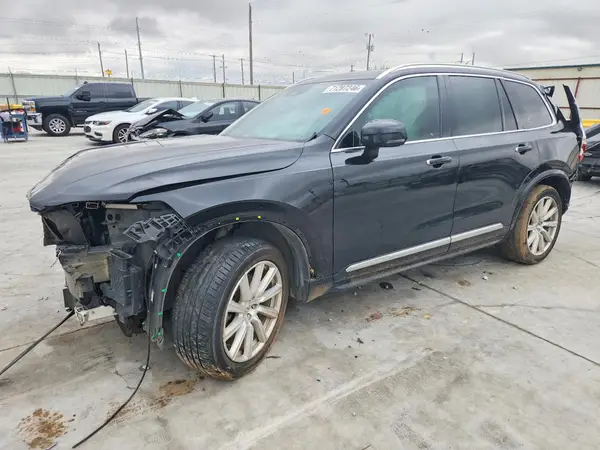YV4A22PL7J1386371 2018 VOLVO XC90 - Image 1