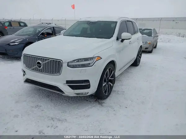 YV4A22PL7K1458784 2019 VOLVO XC90 - Image 2