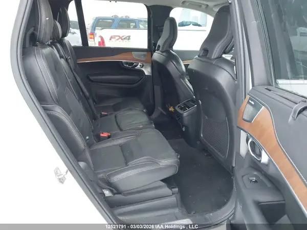 YV4A22PL7K1458784 2019 VOLVO XC90 - Image 8