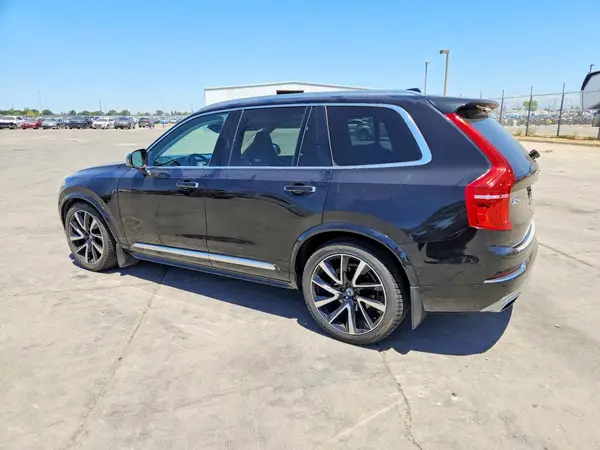 YV4A22PL7K1488383 2019 VOLVO XC90 - Image 2