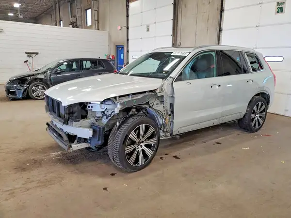 YV4A22PL7L1584127 2020 VOLVO XC90 - Image 1