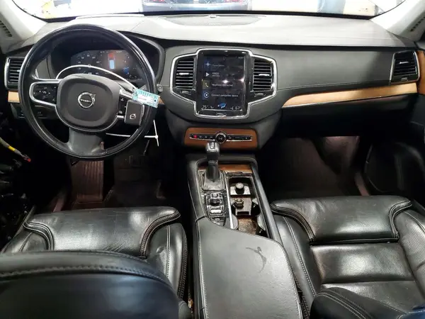 YV4A22PL7L1584127 2020 VOLVO XC90 - Image 8