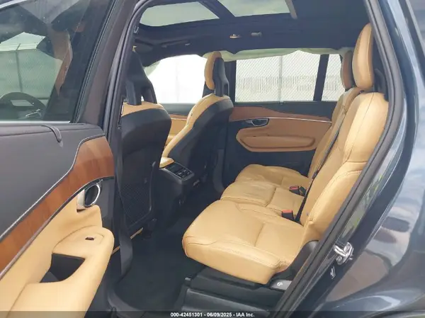 YV4A22PL7L1614209 2020 VOLVO XC90 - Image 8