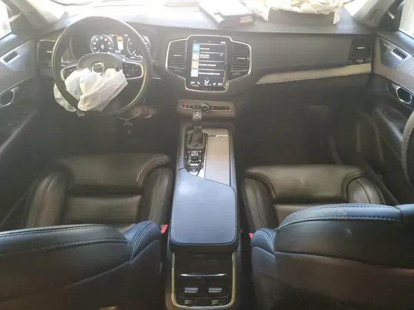 YV4A22PL7M1672547 2021 VOLVO XC90 - Image 8