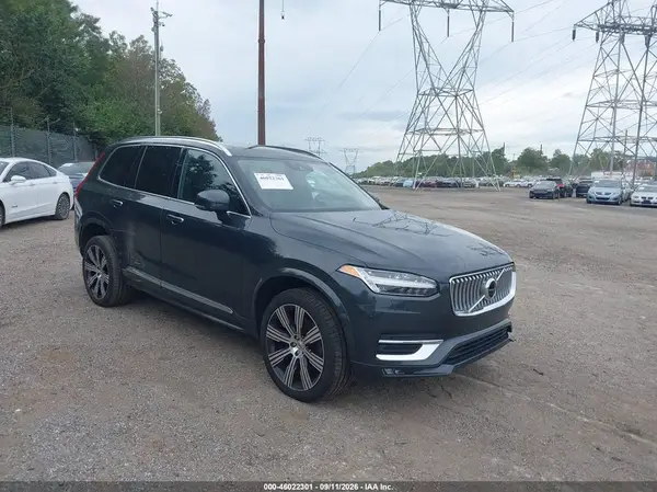 YV4A22PL7M1704817 2021 VOLVO XC90 - Image 1