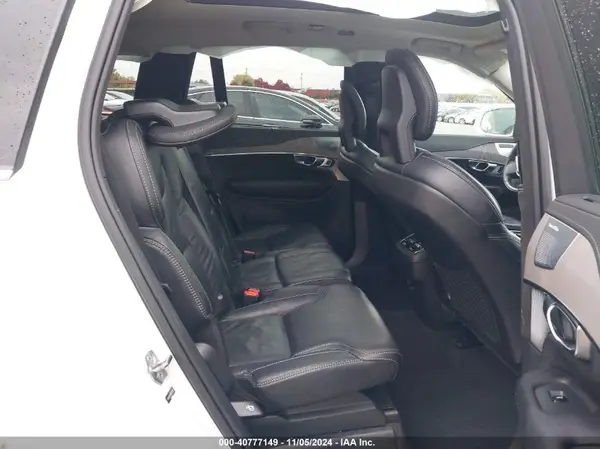 YV4A22PL7M1724212 2021 VOLVO XC90 - Image 8