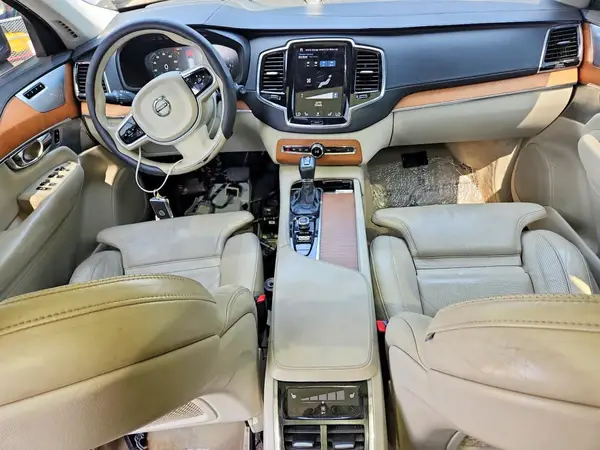 YV4A22PL8G1001134 2016 VOLVO XC90 - Image 8