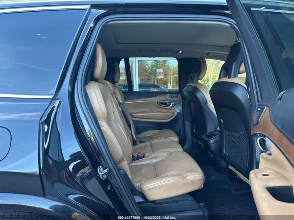 YV4A22PL8G1001571 2016 VOLVO XC90 - Image 8