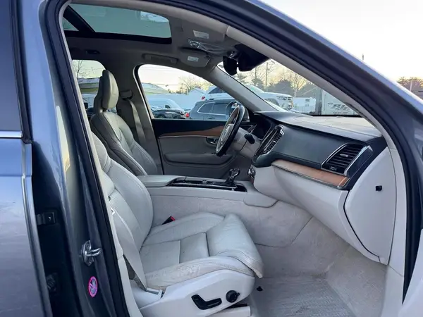 YV4A22PL8G1043867 2016 VOLVO XC90 - Image 8