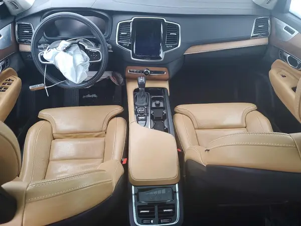 YV4A22PL8G1052942 2016 VOLVO XC90 - Image 8