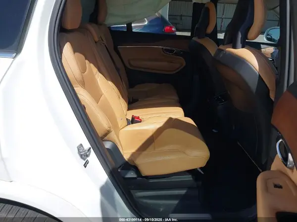 YV4A22PL8G1073399 2016 VOLVO XC90 - Image 8