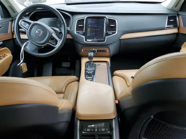 YV4A22PL8G1084693 2016 VOLVO XC90 - Image 8