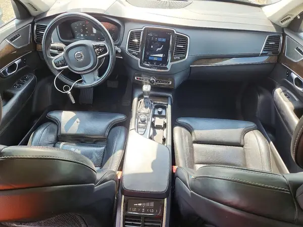 YV4A22PL8H1132288 2017 VOLVO XC90 - Image 8
