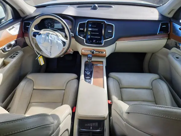 YV4A22PL8H1164738 2017 VOLVO XC90 - Image 8
