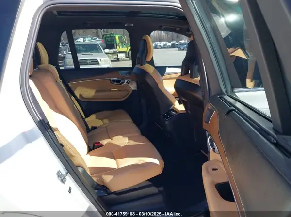 YV4A22PL8H1166537 2017 VOLVO XC90 - Image 8