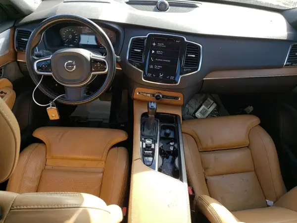 YV4A22PL8H1181135 2017 VOLVO XC90 - Image 8